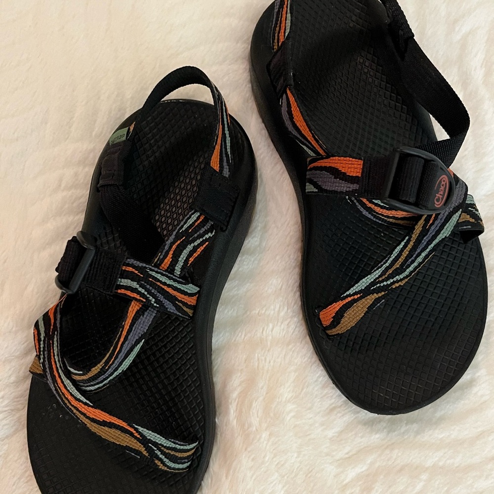 Women’s Chaco Sport Sandals with Black Footbed and Multicolor Straps Size 7